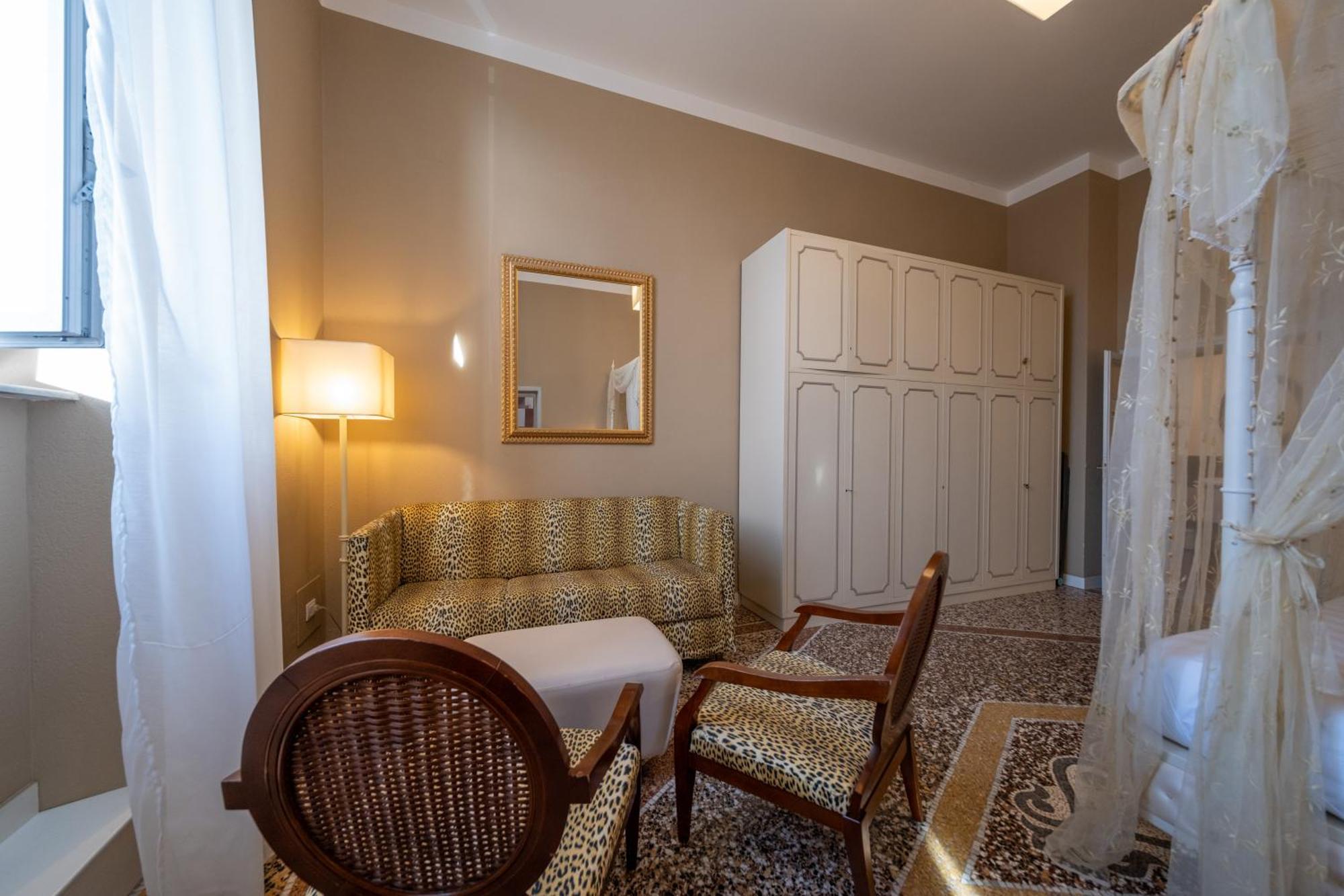 Lungarno Buozzi 7 Apartments 피사 외부 사진
